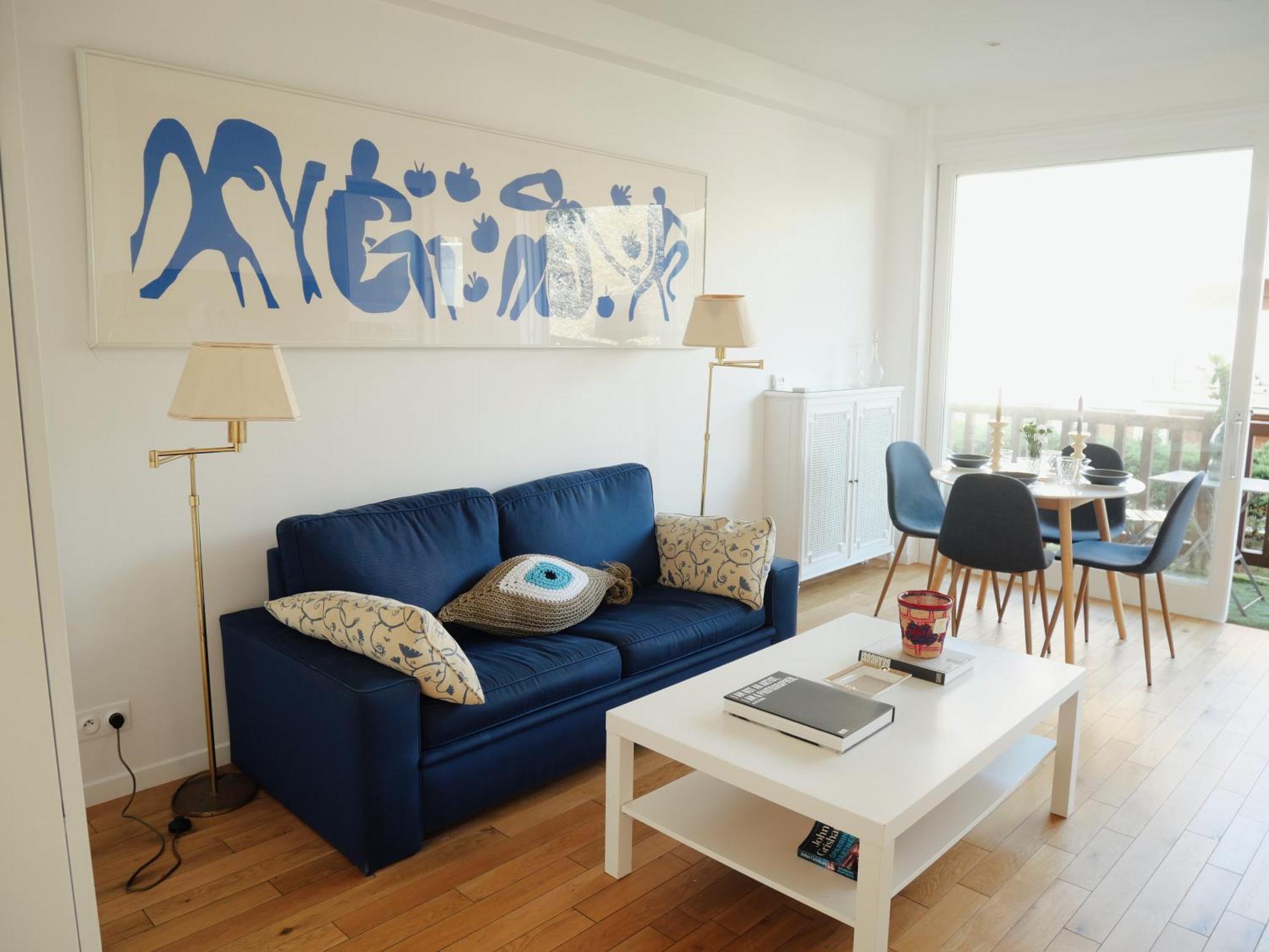 - Balcon, Vue & A Pied Apartment
